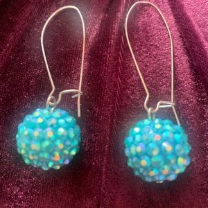 🌹 3/$15 Dangle glitter earrings